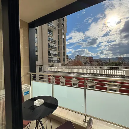 Denny's Center Apartment