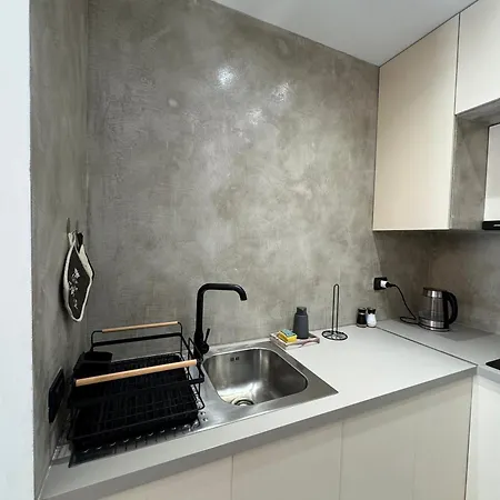Denny's Center Appartement Tirana
