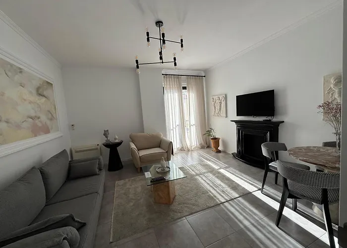 アパート Dennys Center